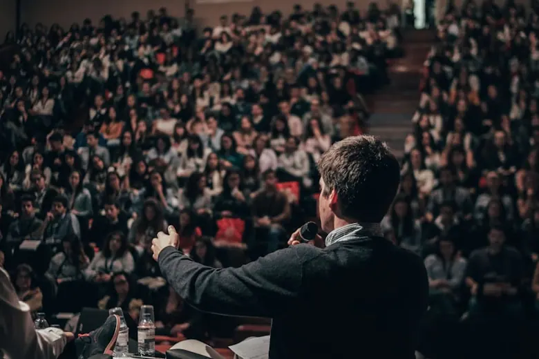 Palestra na Arena